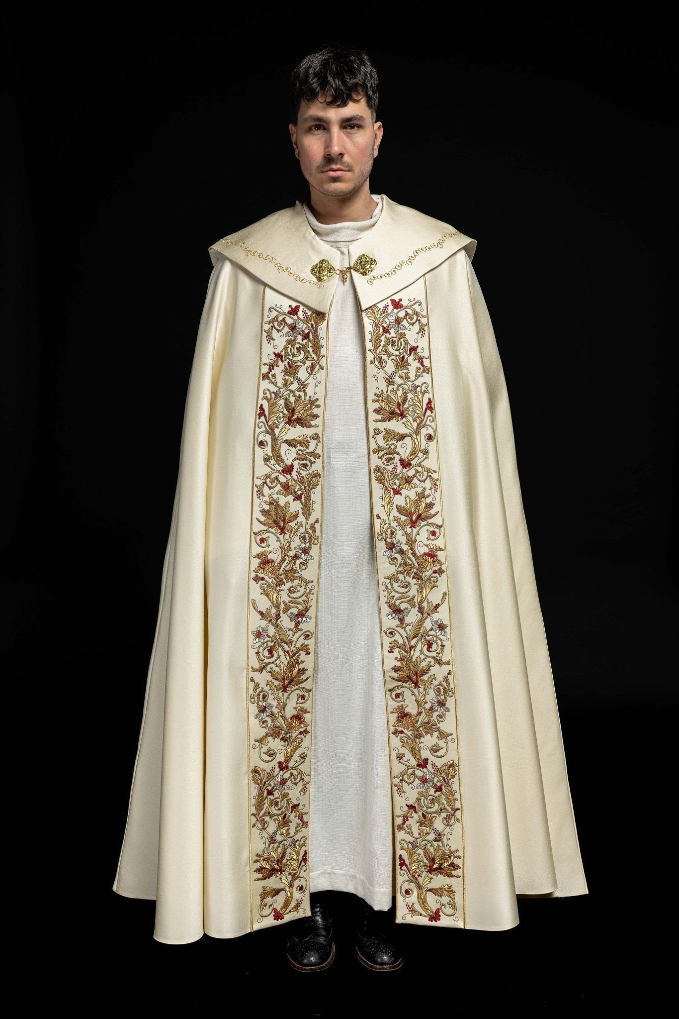 Capa de asperges eucarística com monograma PAX creme