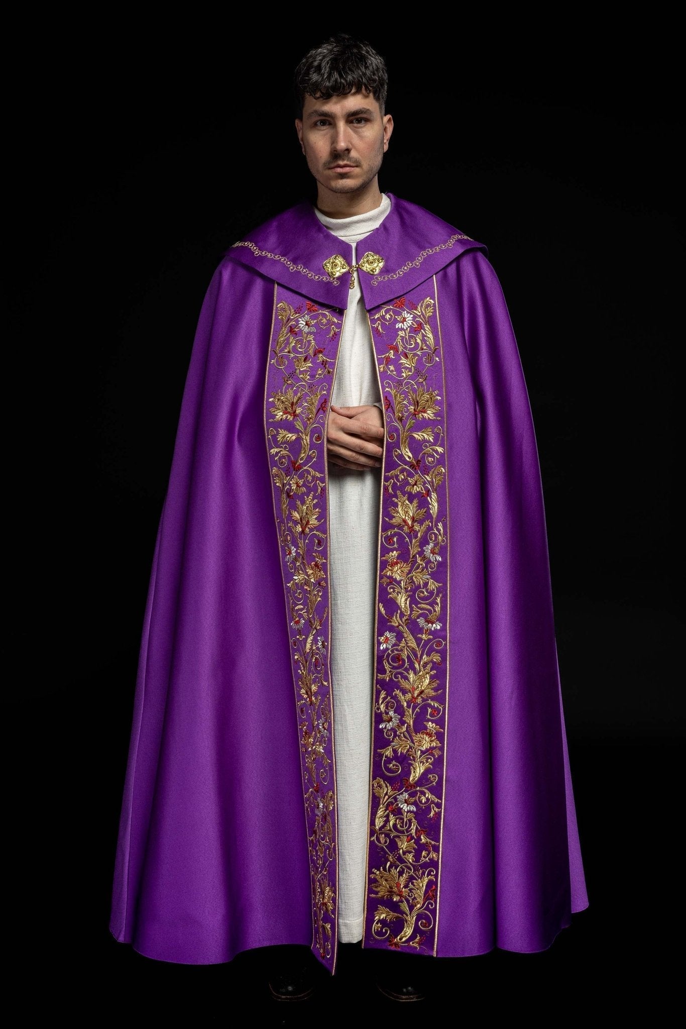 Capa de asperges eucarística monograma Chi-Rho roxa