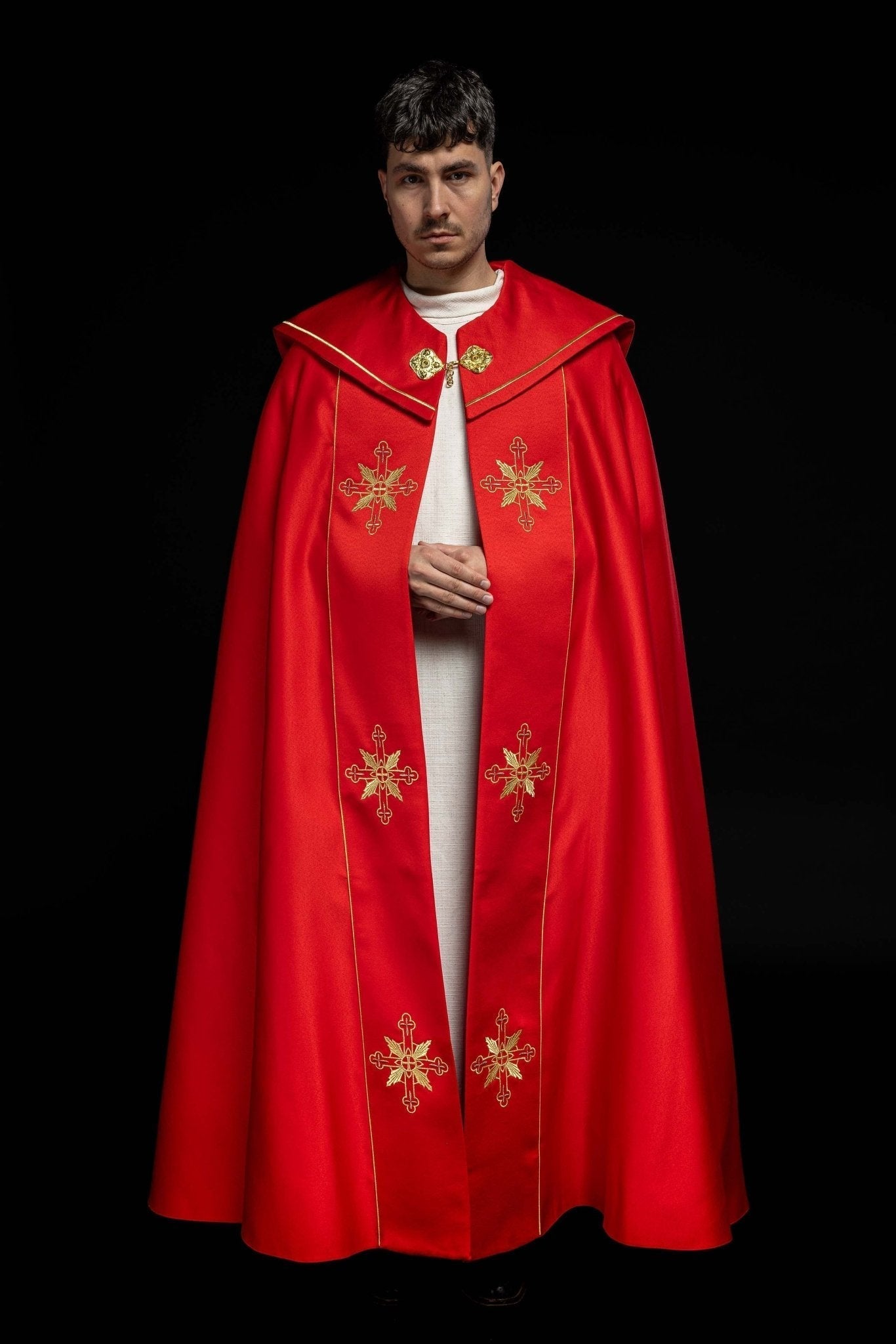 Capa de asperges eucarística monograma IHS vermelha