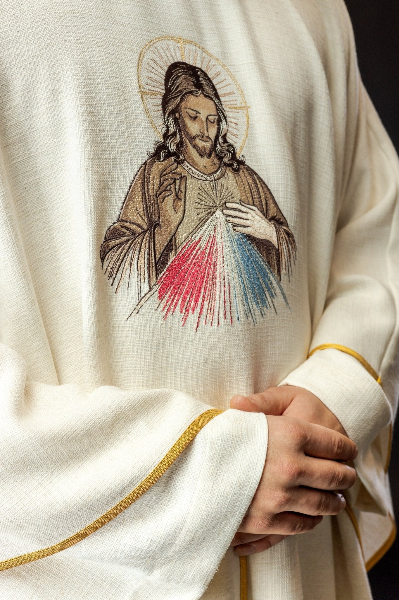 Casula creme com imagem de Jesus Misericordioso
