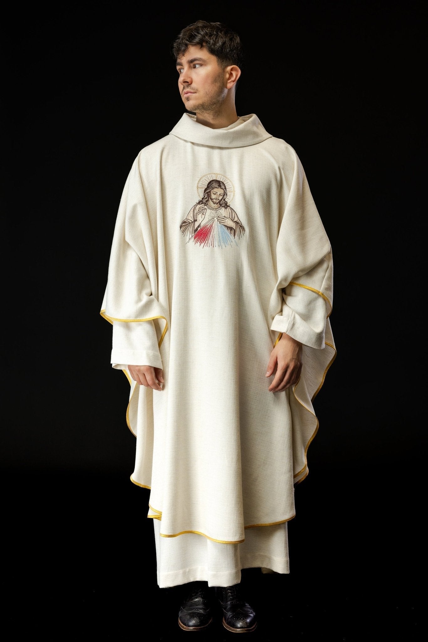 Casula creme com imagem de Jesus Misericordioso