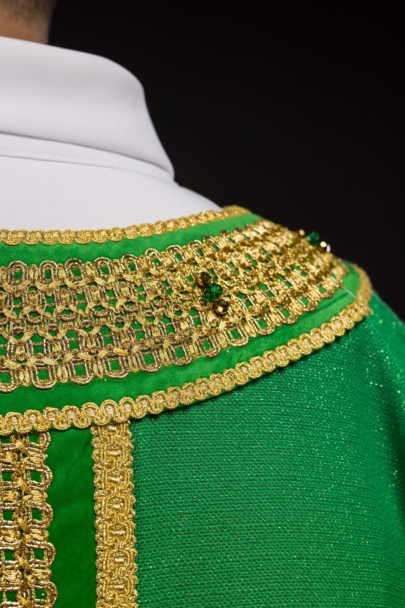 Casula verde Handmade com pedras naturais 7001