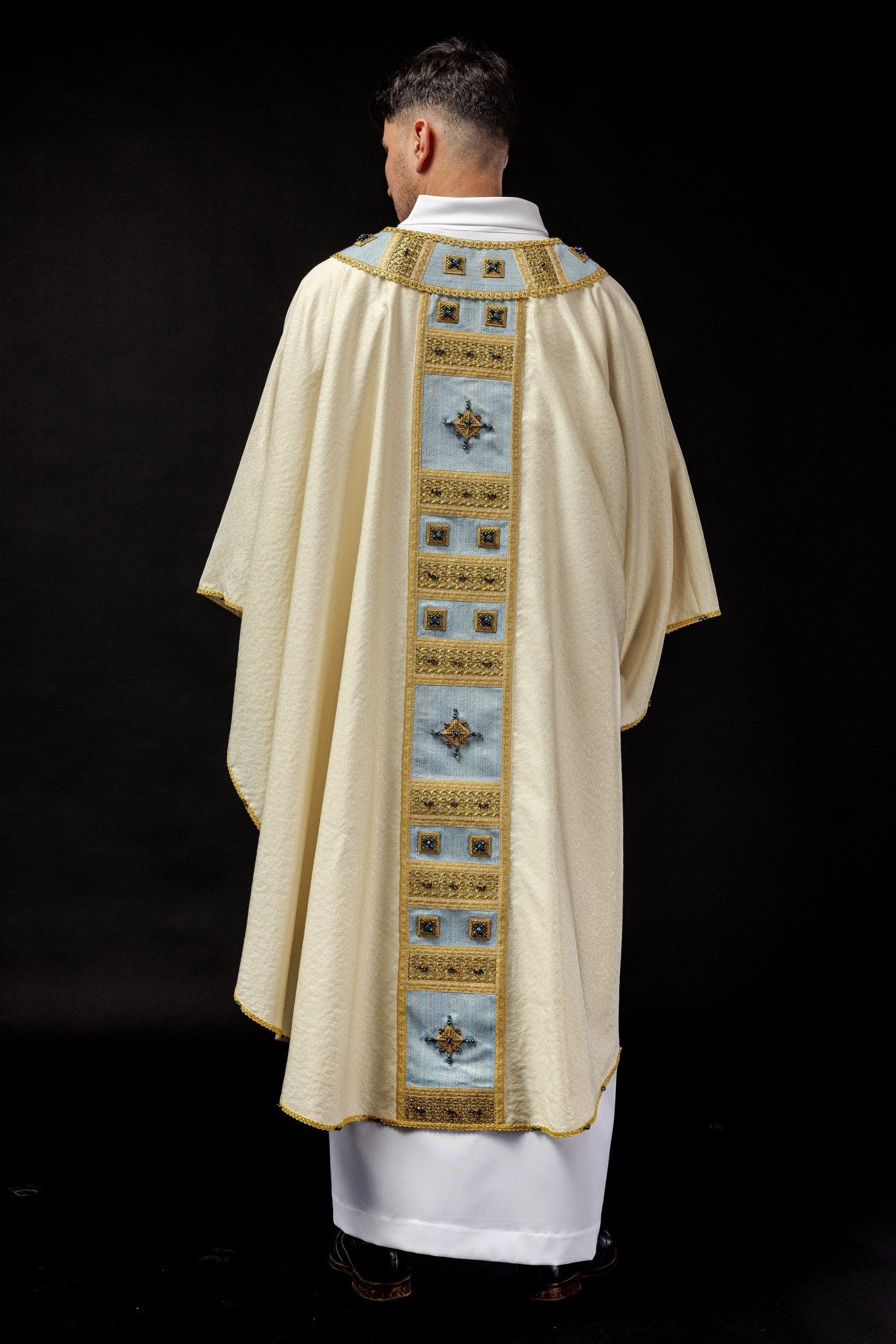 Casula mariana feita à mão com pedras naturais Handmade 7004