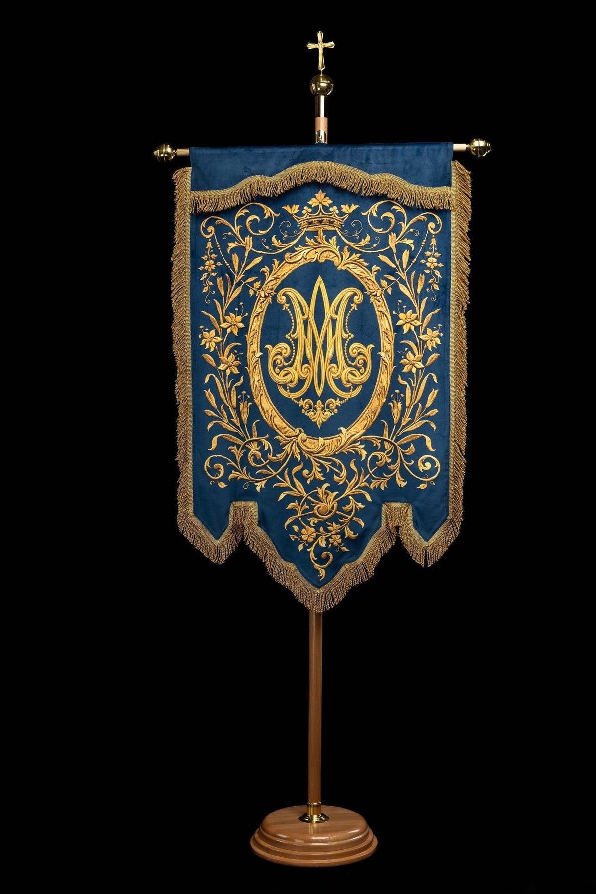 Estandarte azul, verso com monograma mariano dourado