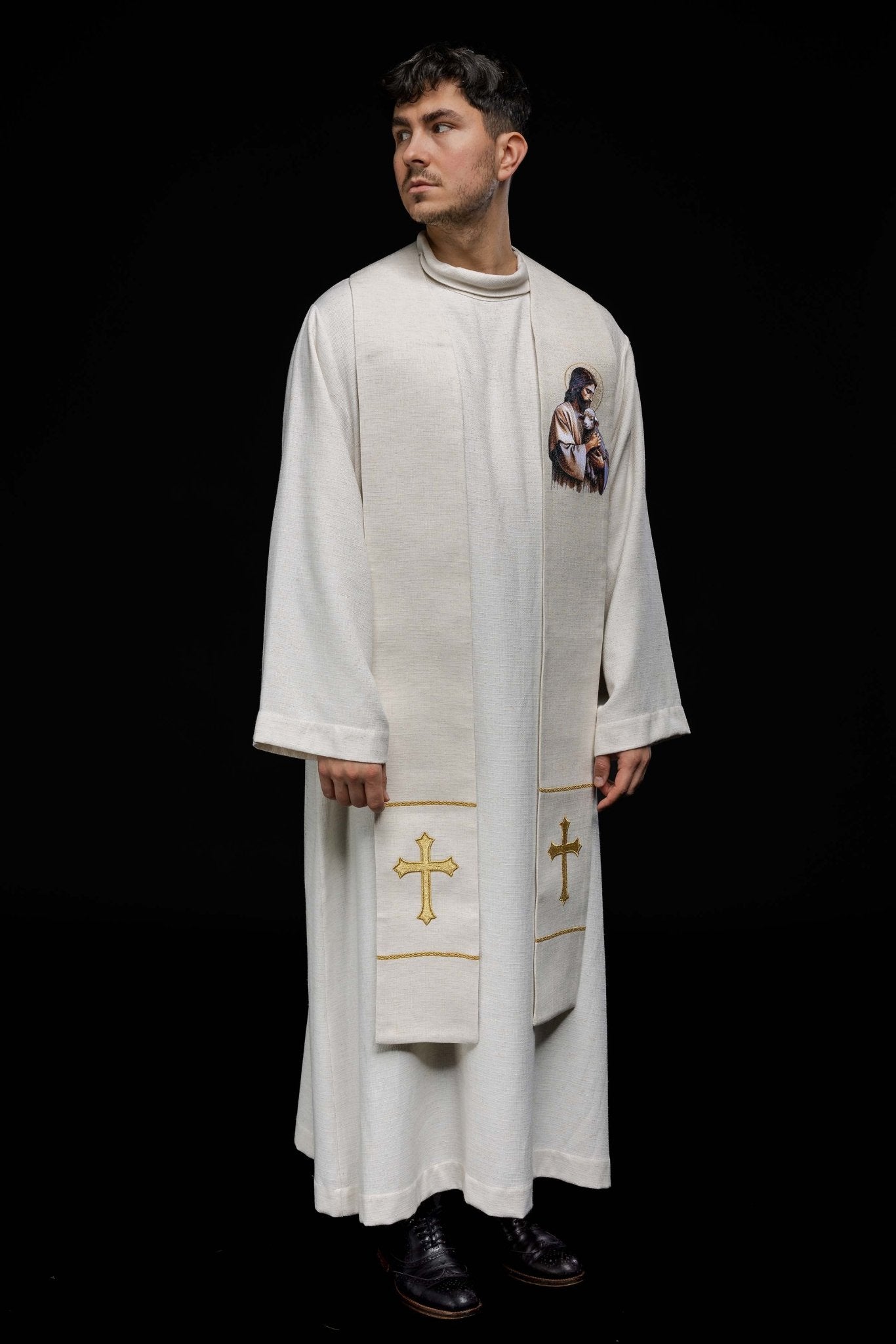 Estola bordada com imagem de Jesus Bom Pastor com o Cordeiro