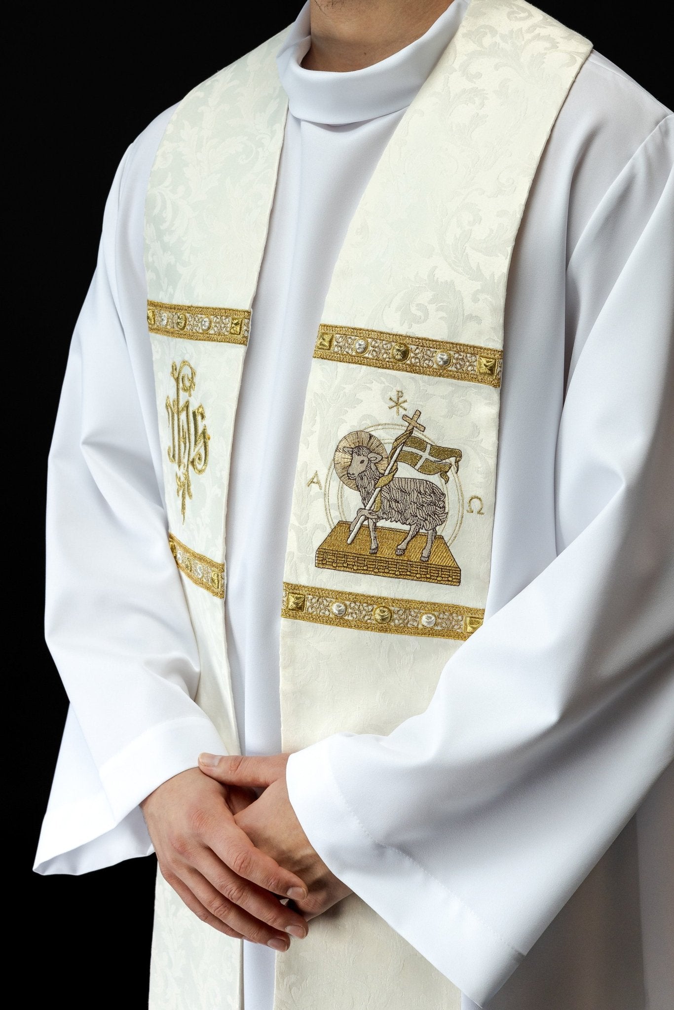 Estola com Cordeiro Pascal bordado em tecido jacquard
