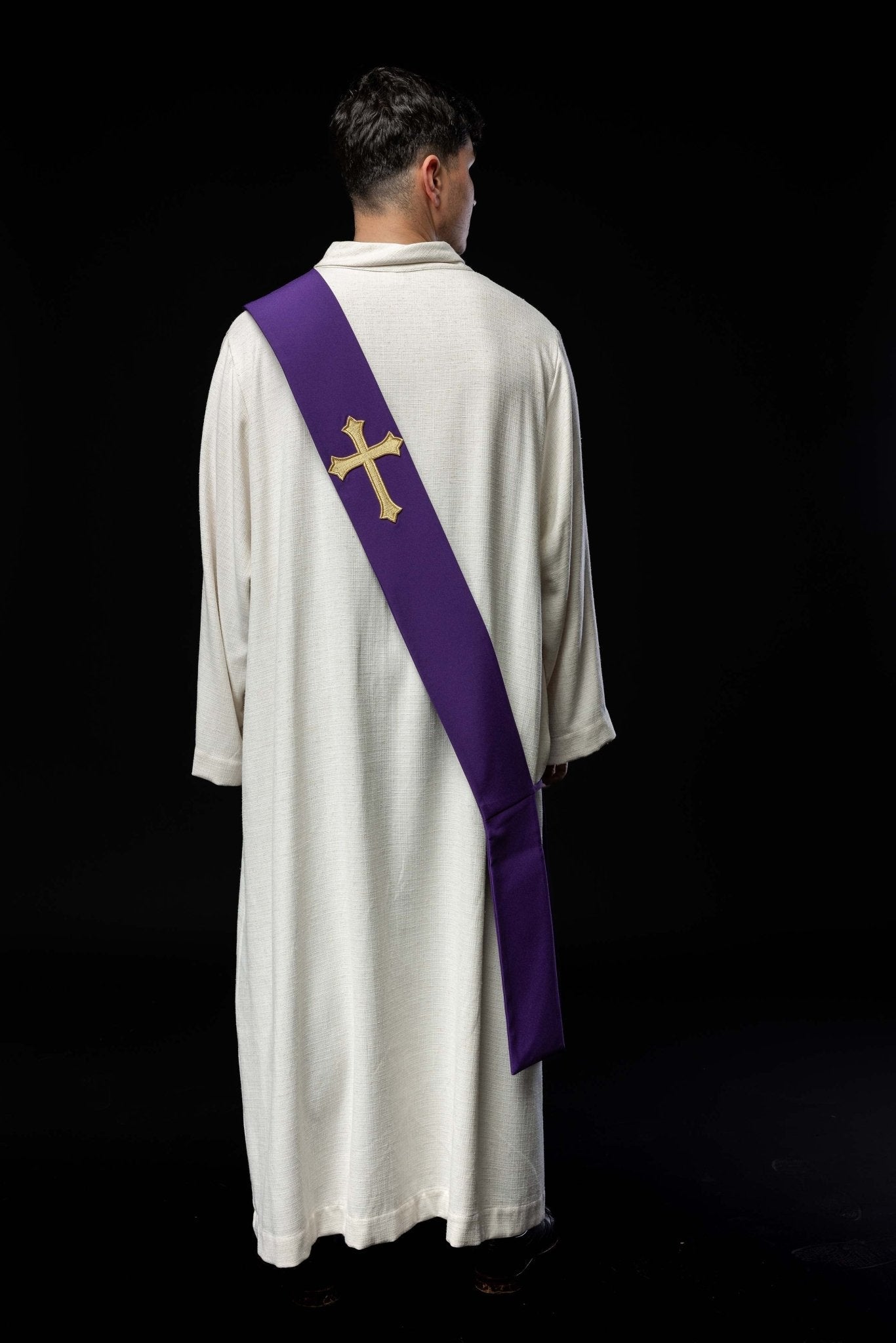 Estola diaconal roxa com cruz