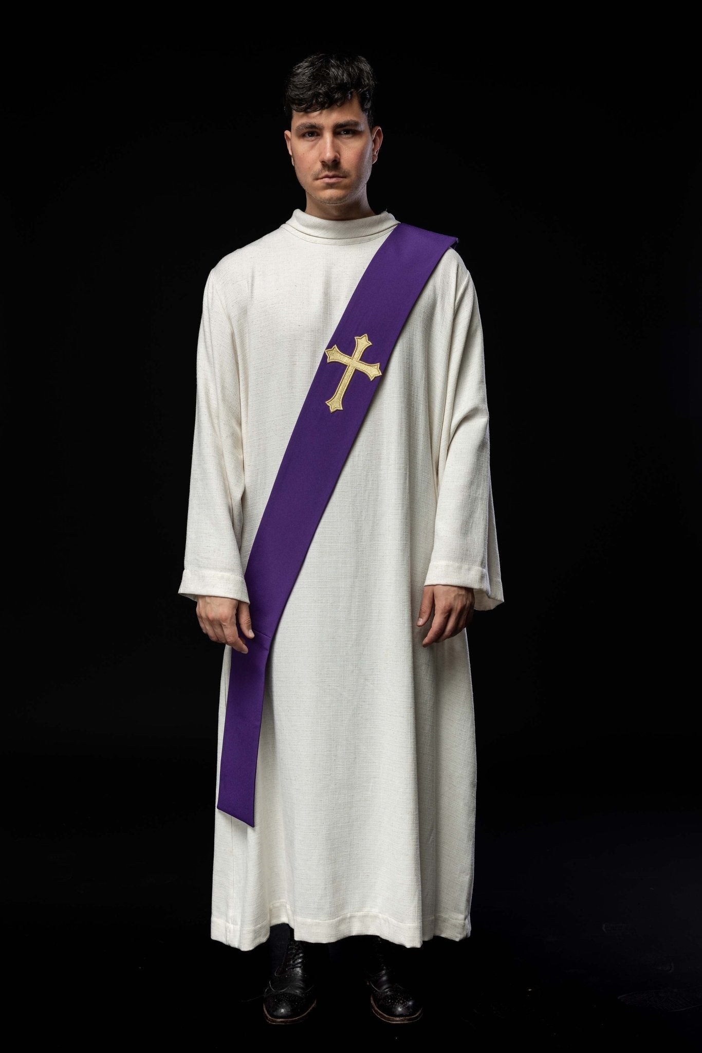 Estola diaconal roxa com cruz