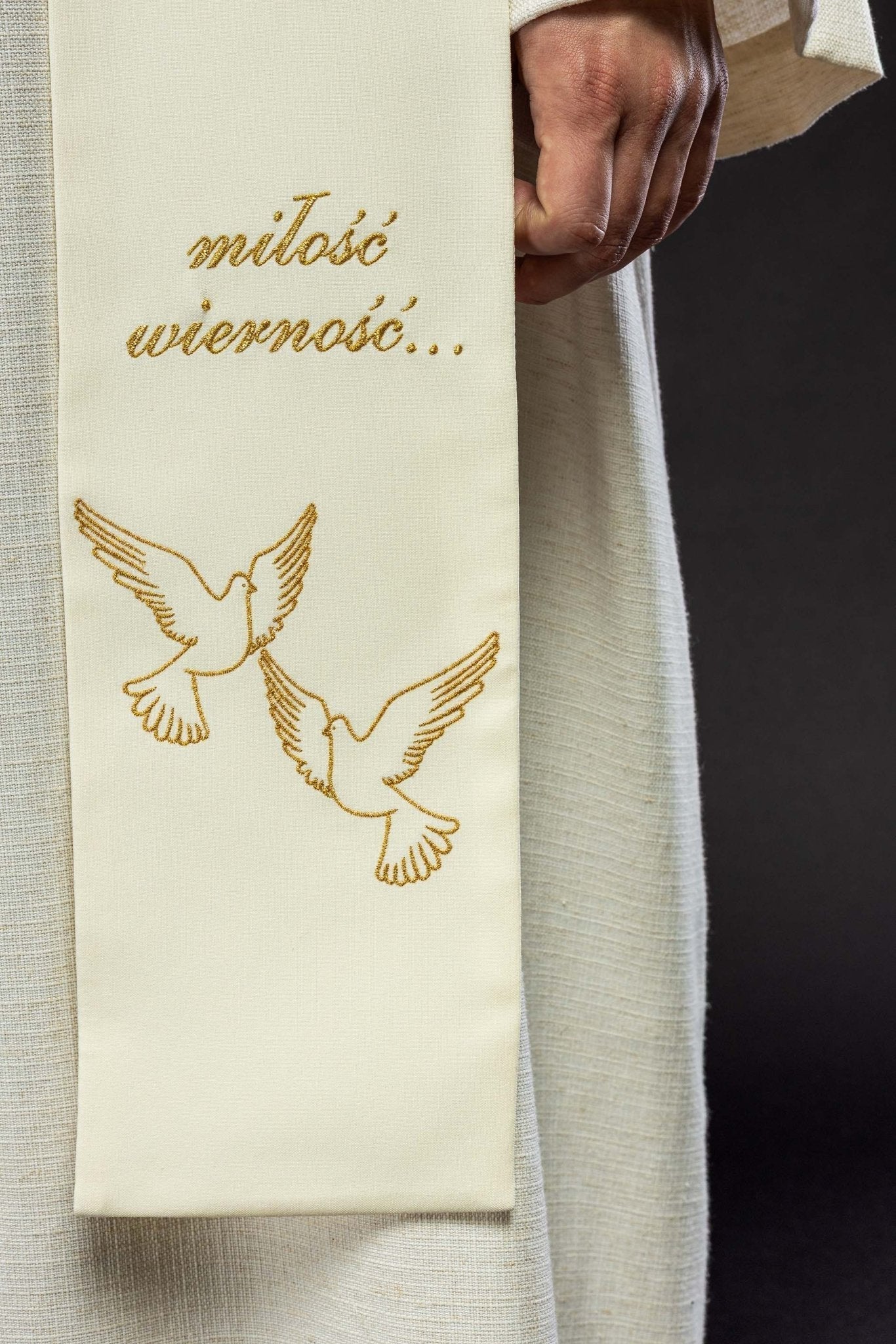 Estola longa creme bordada para casamento