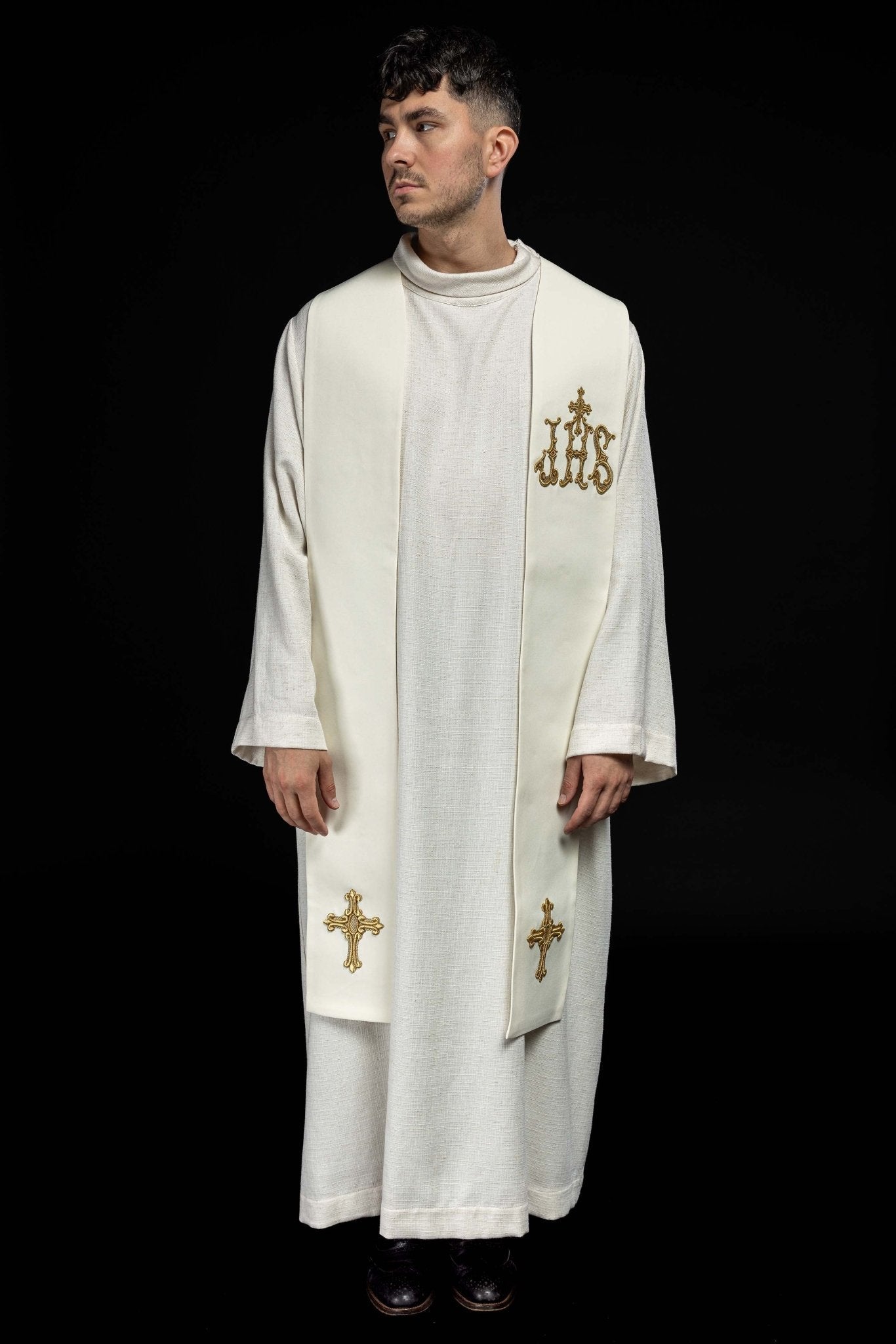 Estola sacerdotal bordada Cruz e IHS creme