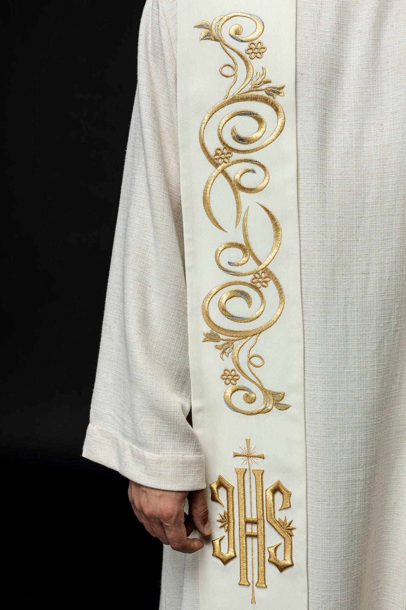 Estola bordada IHS creme