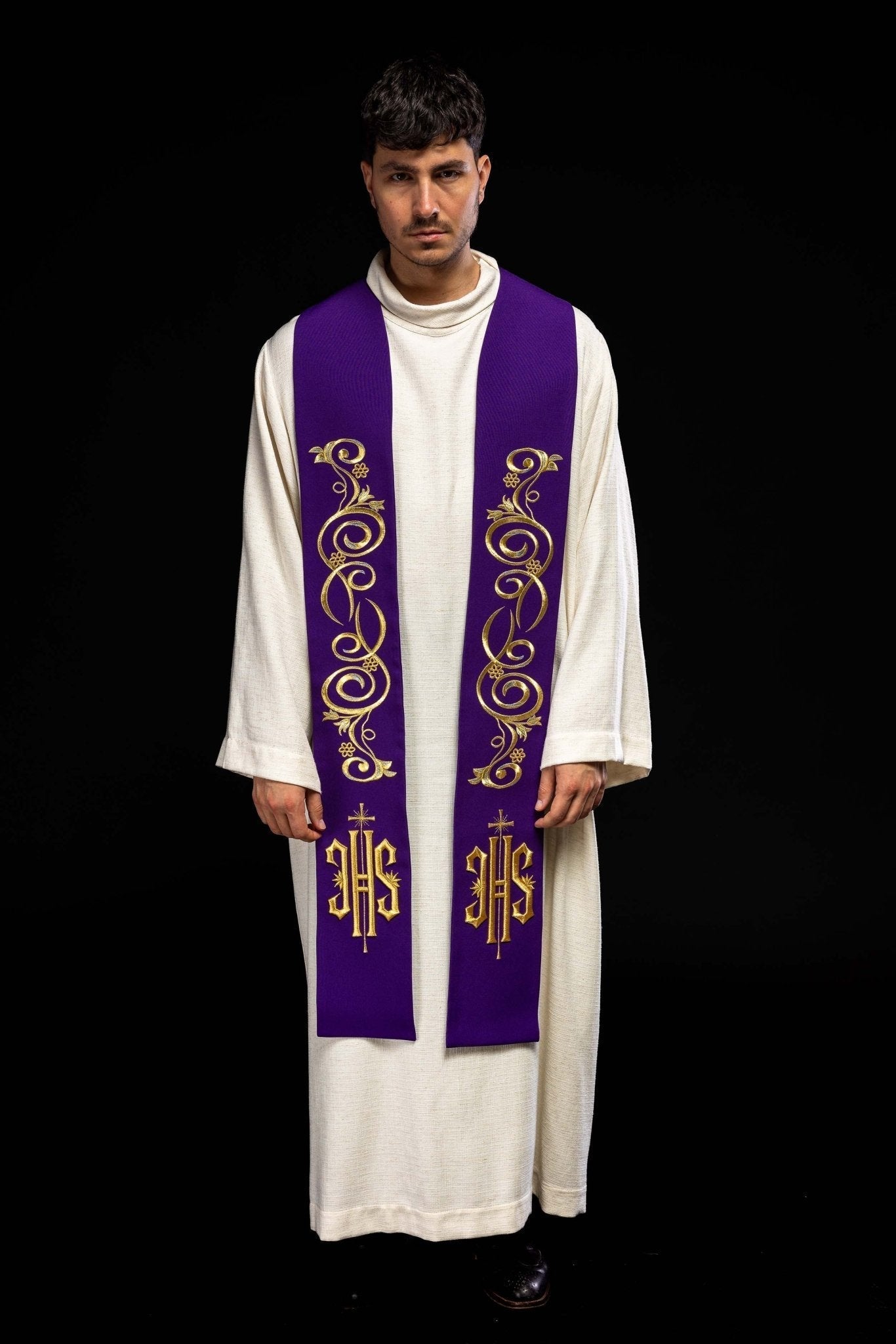 Estola sacerdotal bordada IHS roxa