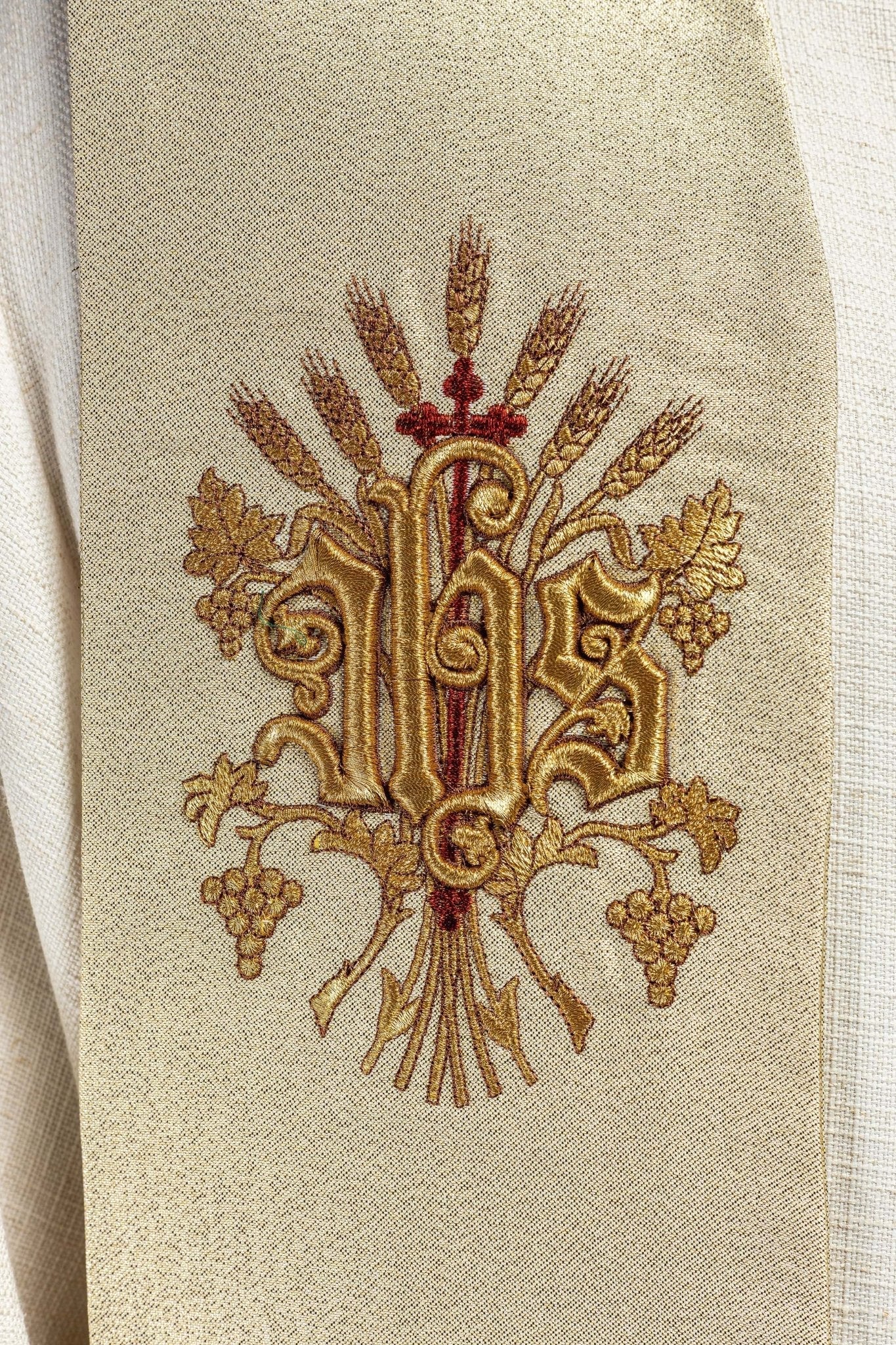 Estola sacerdotal dourada bordada