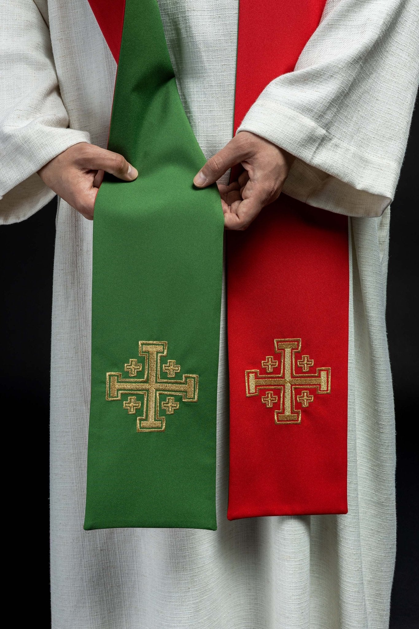 Estola sacerdotal reversível bordada verde e vermelha Cruz de Jerusalém