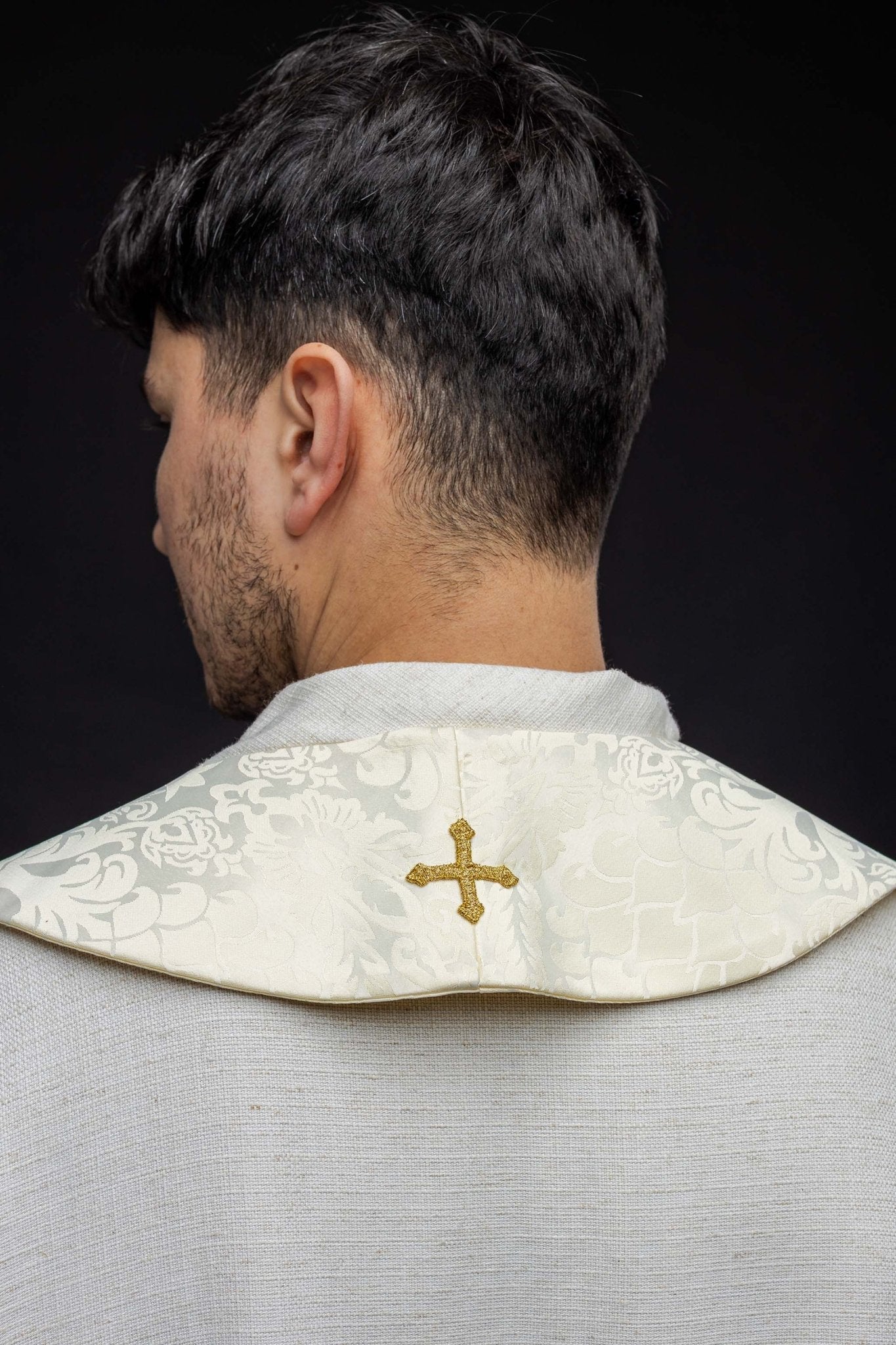 Estola romana com bordado