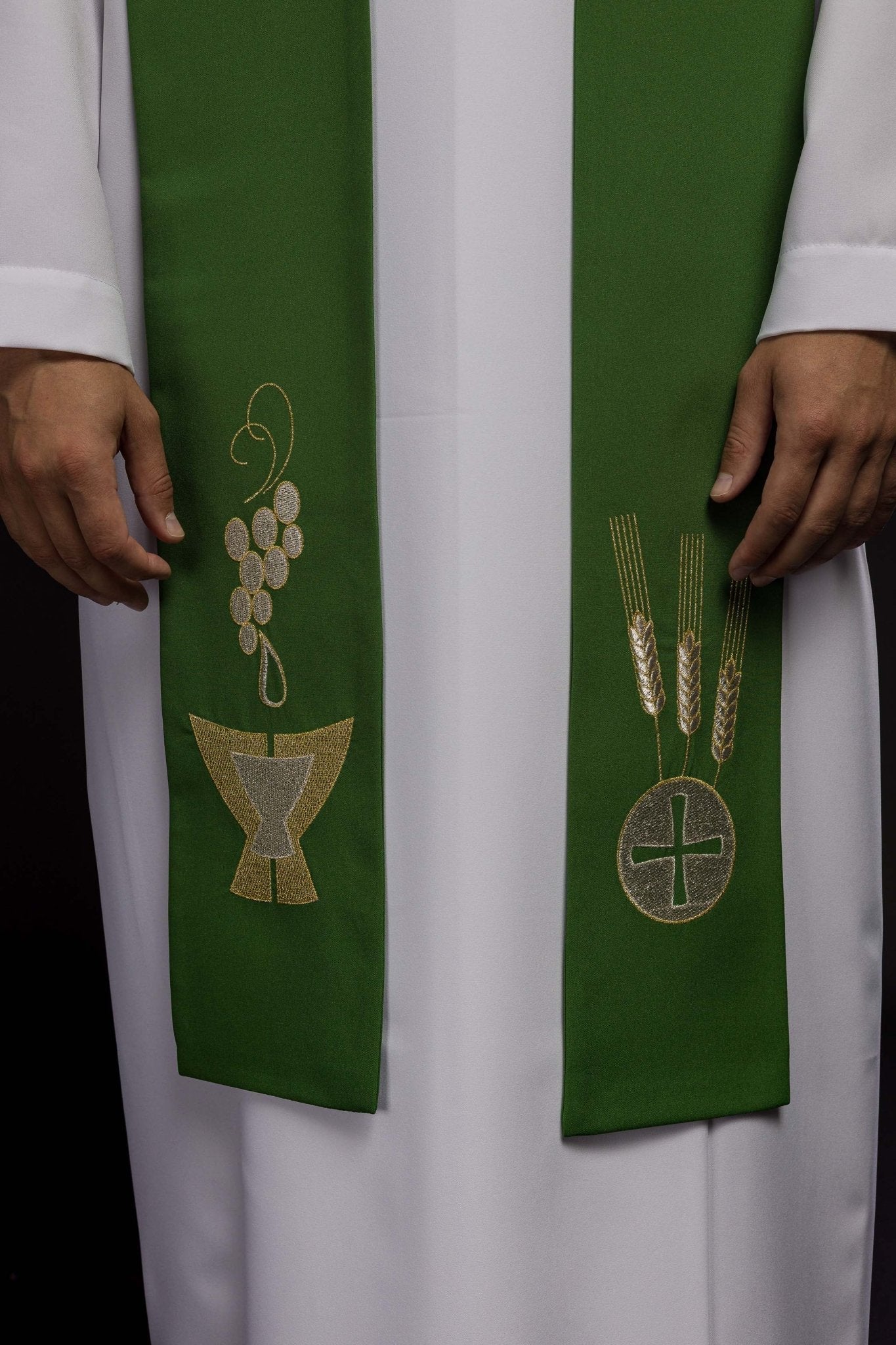 Estola sacerdotal verde bordada com Cálice, Espigas e Uvas