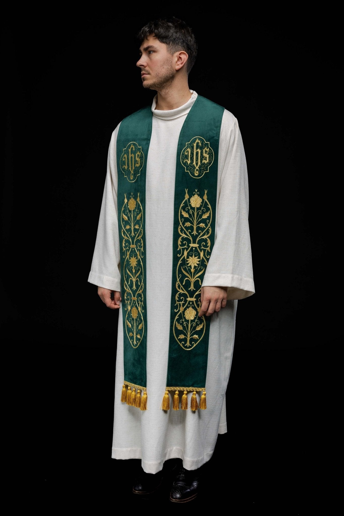 Estola bordada verde IHS