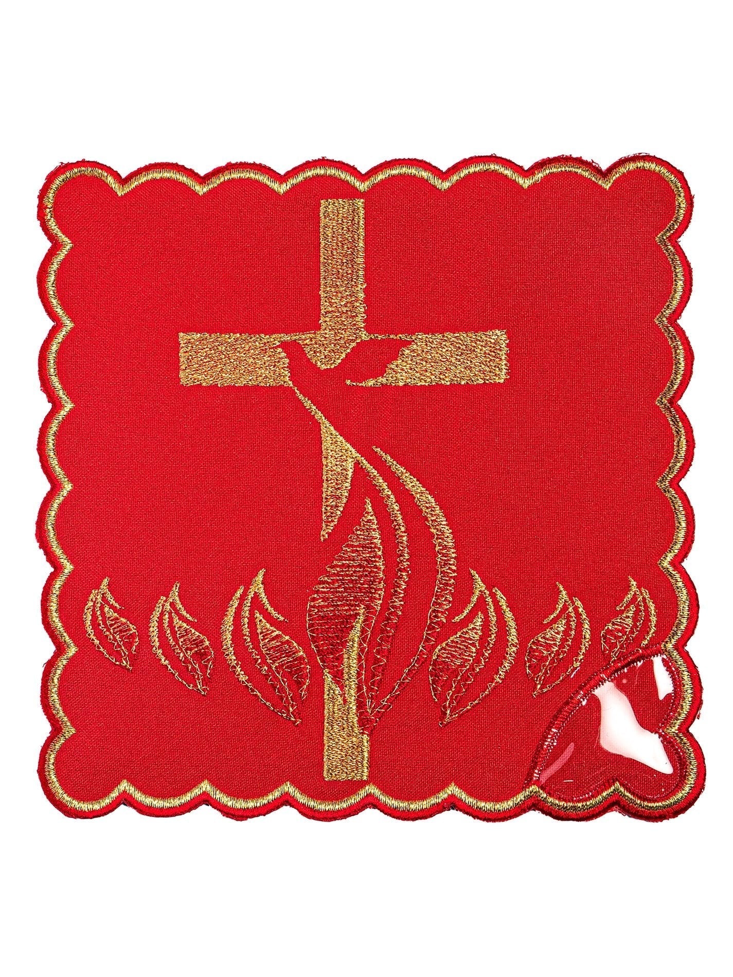 Conjunto de alfaias litúrgicas bordado Espírito Santo em tecido de linho, com pala, corporal, sanguíneo e manutérgio.