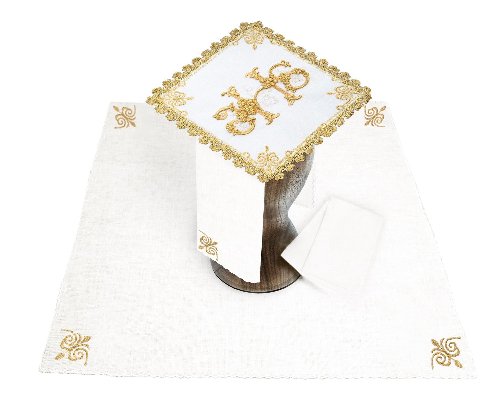 Conjunto de alfaias litúrgicas em linho com bordado dourado IHS