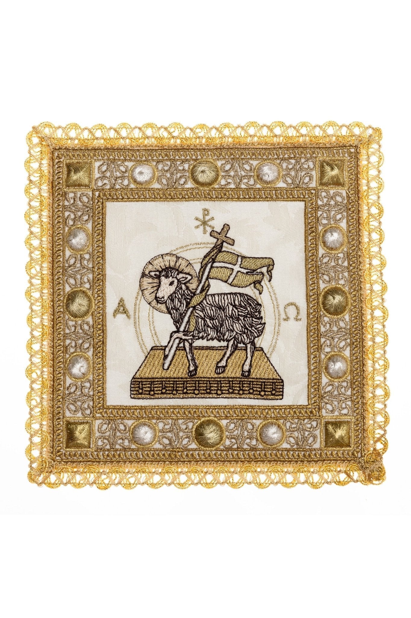 Conjunto de alfaias litúrgicas de quatro peças, ideal como oferta de altar ou presente para o sacerdote.