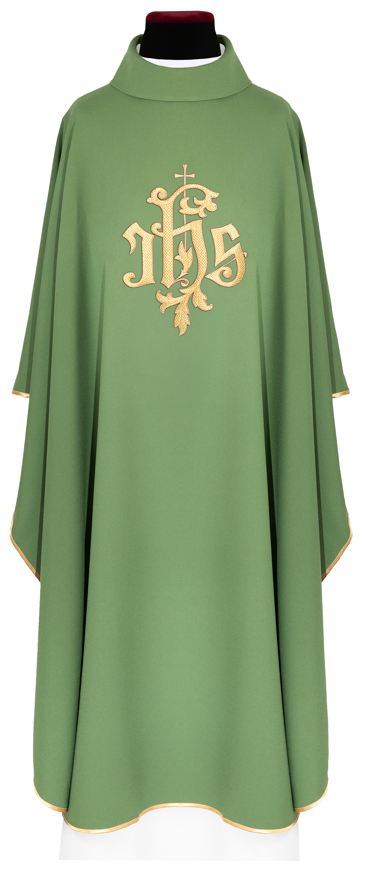 Casula verde com bordado dourado IHS, vista frontal com acabamento dourado na barra
