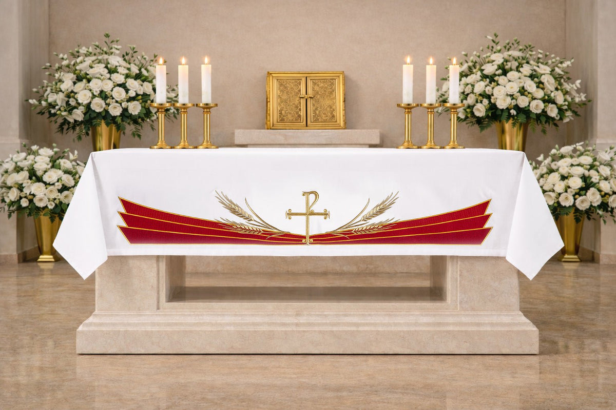 Toalha de altar com símbolo PAX, vista frontal completa com bordado dourado e faixas vermelhas